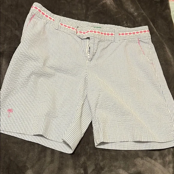 Sz 14 Lilly Pulitzer Shorts GUC Seersucker with pink accents - Picture 1 of 2